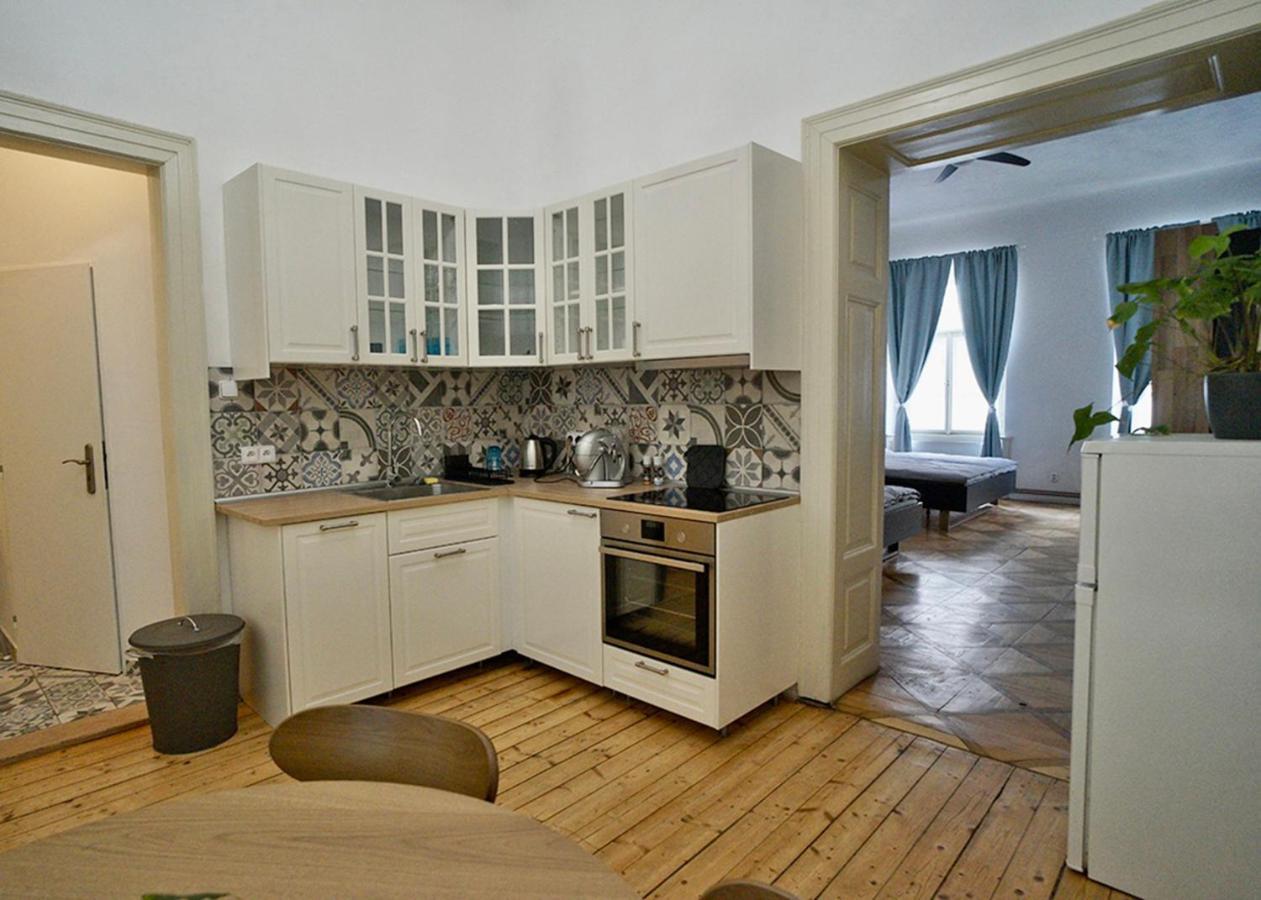 Truhlarska 4 Apartment Prague Luaran gambar